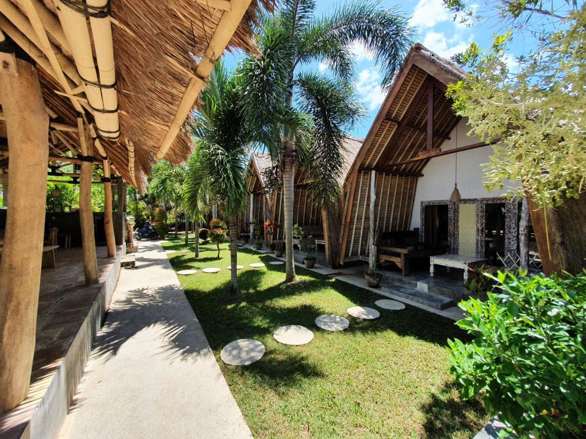 Palm Green Hotel Kuta  Exterior photo