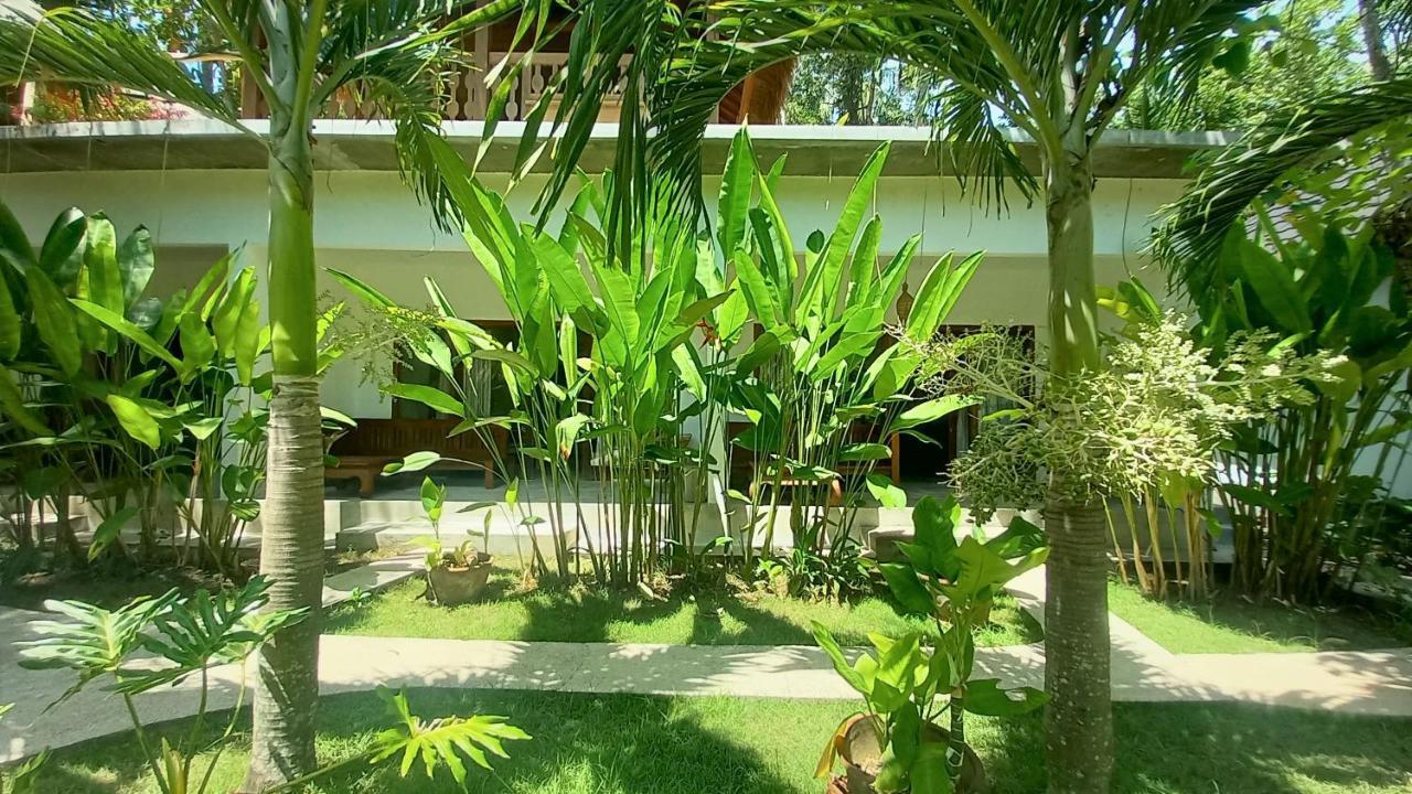 Palm Green Hotel Kuta  Exterior photo