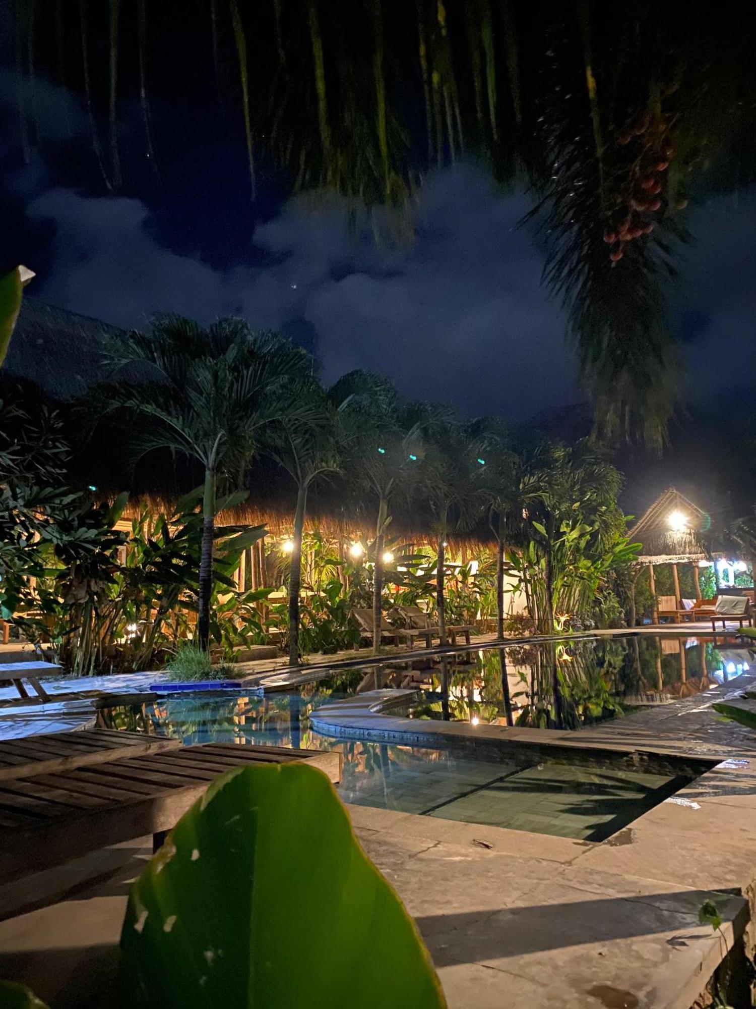 Palm Green Hotel Kuta  Exterior photo